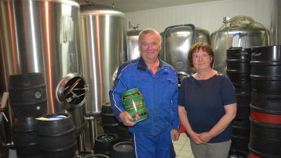 Bild: jr
Wilhelm und Elisabeth Oppl öffnen ihre Zoiglwirtschaft letztmals am 15. November. Der Verkauf von Fässern soll weitergehen. Im Lagerraum warten bis zu 150 Hektoliter Zoigl auf Abnehmer.