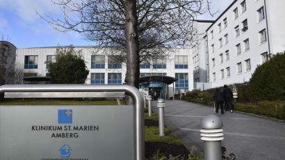 Archivbild: Petra Hartl
Das Klinikum St. Marien schreibt seit Jahren finanzielle Verluste. Die mögliche Zusammenarbeit mit dem Krankenhaus St. Anna war Thema der Podiumsdiskussion zur Amberger OB-Wahl.