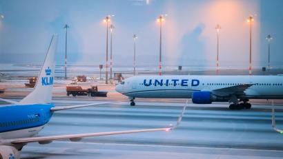 Bild: Christoph Soeder/dpa
Auch am Freitagmorgen blieb der Flughafen BER dicht.