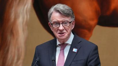 Bild: Kirsty Wigglesworth/AP/dpa
Gegen Peter Mandelson ermittelt die britische Polizei. (Archivbild)