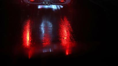 Bild: Karl-Josef Hildenbrand/dpa
Mitten auf einer Bundesstraße ist ein Autofahrer in seinem Wagen eingeschlafen. (Symbolbild)