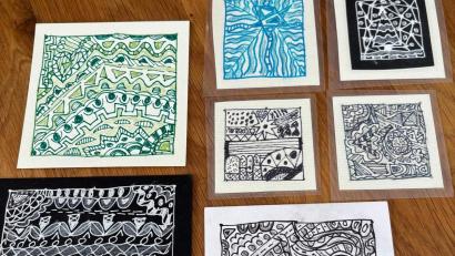 Bild: Anna Ondrejtschak
Zentangle-Workshop im Stadtmuseum Amberg: Frei gemalte Formen.