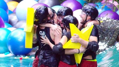 Bild: RTL/dpa
Beim Spiel „Creek der Sterne“ mussten die Stars kurz vor dem Finale noch einmal alle Kräfte mobilisieren. (Handout)