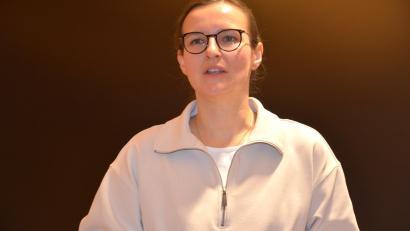 Bild: jr
Projektleiterin Pia Meiller vom Institut für Energietechnik (IFE) der Ostbayerischen Technischen Hochschule Amberg-Weiden stellte am Donnerstagabend im Schafferhof die Schritte für die Wärmeplanung für die Marktgemeinde Konnersreuth vor.