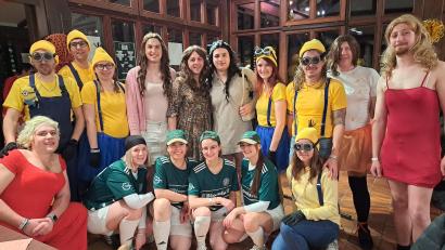 Bild: wel
Viele Masken gab es zu sehen. Nicht in jedem Kleid steckt auch eine Frau.