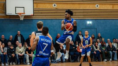 Bild: Philipp Ponader
Szenen aus dem Derby in der Basketball-Bayernliga zwischen der DJK Pressath und dem TB Weiden am Samstag, 7. Februar 2026. Die Gastgeber gewannen mit 91:68.