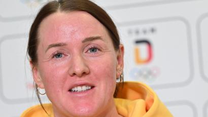 Bild: Peter Kneffel/dpa
Eishockey-Kapitänin Daria Gleißner sieht nach dem Sieg gegen Japan eine gelöste Stimmung im deutschen Team.