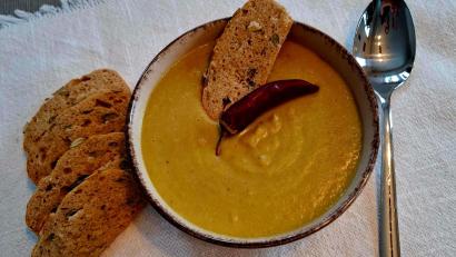 Bild: Sandra Gradl, exb
Die Bananensuppe von Marina Halser ist schnell gekocht und sorgt für ein überraschendes Geschmackserlebnis.