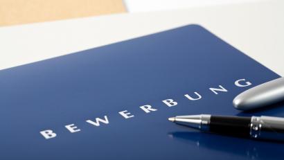 Bild: eyewave - stock.daobe.de
Alle Unterlagen beisammen? Wenn auch beim letzten Check alles passt, kann die Bewerbung rausgehen.