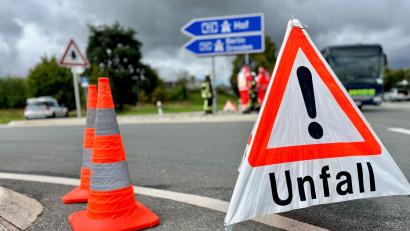 Bild: Gabi Schönberger
Bei Großeinsätzen wie dem Busunglück am Freitagvormittag kommt es auf jede Sekunde an – und auf geplante Rettungsketten.