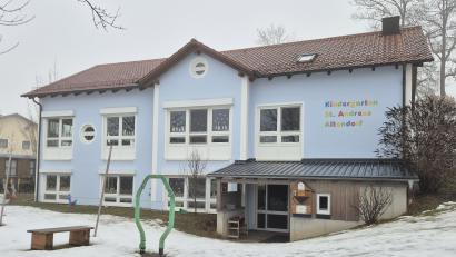 Bild: Markus Schiesl
Die Gemeinde Altendorf hebt zum 1. September die Gebühren für den Kindergarten St. Andreas an.