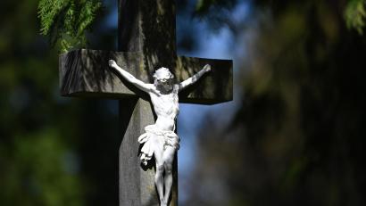 Symbolbild: Barbara Gindl/dpa
Waldthurn trauert um Sieghard Reber.