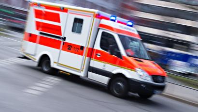 Bild: Nicolas Armer/dpa
Der 23-Jährige wurde nach seinem Kollaps ins Krankenhaus gebracht. (Symbolbild)