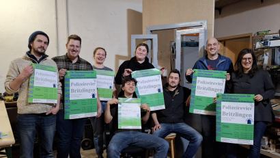 Bild: Herbert Scharl
Mitglieder der Theatergruppe der DPSG Ensdorf freuen sich schon auf die Theateraufführungen im April.