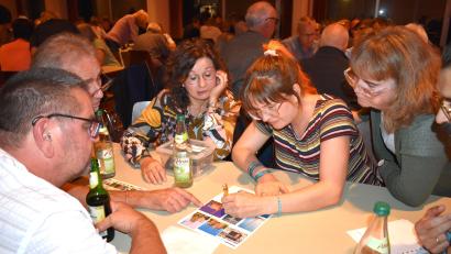 Bild: rgr
Beim Quiz-Abend im Jugendheim von Grafenwöhr gab es viele knifflige Fragen zu beantworten.