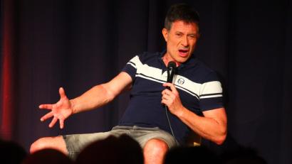 Bild: stg
Kabarettist Rolf Miller begeisterte am Sonntagabend in Kemnath.