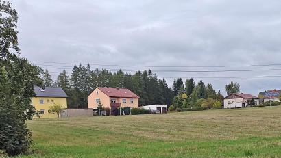 Bild: ld
Blick von der Wunsiedeler Straße auf das neu geplante Baugebiet "Holzäcker Ost".