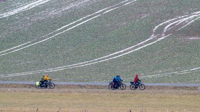 Bild: Pia Bayer/dpa
Der Dienstag startet mit Frost und mancherorts Nebel. Am Mittwoch droht wieder örtlich Glatteis durch überfrierende Nässe.