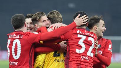 Bild: Andreas Gora/dpa
Der SC Freiburg träumt vom ersten Pokalsieg seiner Vereinsgeschichte.