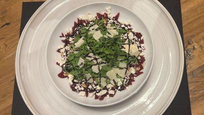 Bild: Ulrike Paulus
So adrett angerichtet sieht das Rote-Bete-Carpaccio besonders lecker aus.