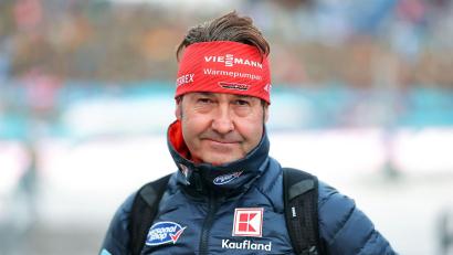 Bild: Daniel Karmann/dpa
DSV-Sportdirektor Horst Hüttel will sich bei Olympia nicht detailliert zur Bundestrainersuche äußern. (Archivbild)