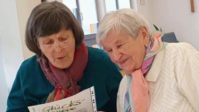 Archivbild: Regina Pilhofer 
Kontakte knüpfen, im besten Fall neue Freunde finden: Das soll die Freundschafts- und Kontaktbörse für Senioren ab 70 der Ökumenischen Sozialstation Sulzbach-Rosenberg am 24. Februar ermöglichen.