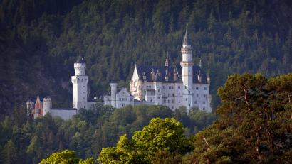 Bild: Karl-Josef Hildenbrand/dpa
Fast 1,1 Millionen Menschen haben Schloss Neuschwanstein 2025 besucht. (Archivbild)