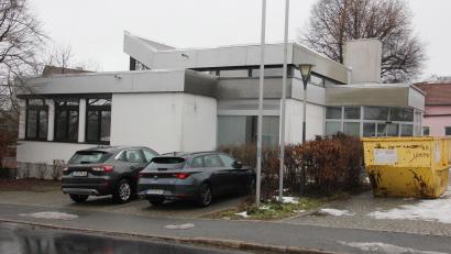 Bild: Konrad Rosner
Aus diesem Leerstand, einem ehemaligen Bankgebäude, soll eine moderne Zahnarztpraxis entstehen.