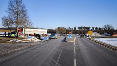 Bild: Jürgen Masching
Bei Speinshart kollidierten ein Lastwagen und ein Transporter.
