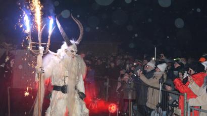 Bild: jr
Eine spektakuläre Show mit martialischer Musik und tollen Lichteffekten war geboten.