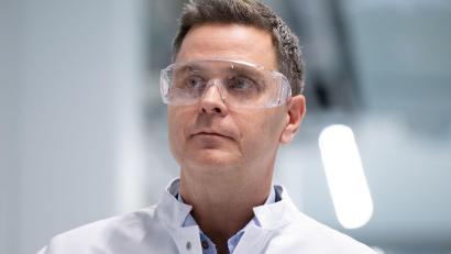 Bild: Sven Hoppe/dpa Pool/dpa
Roche-Geschäftsführer Thomas Schinecker.