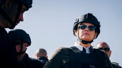 Bild: Xander Heinl/Deutscher Bundestag/dpa
Als erste deutsche Politikerin nach dem Überfall der Hamas vom 7. Oktober im Gazastreifen: Bundestagspräsidentin Klöckner