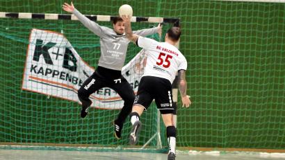 Archivbild: Hubert Ziegler
Torhüter Daniel Fuhrmann (hinten) hat mittlerweile keine Angst mehr im Tor.