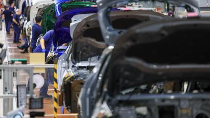 Bild: Jan Woitas/dpa
Die deutsche Wirtschaft muss nach einer Studie von Edelman mit einer tiefgreifenden Vertrauenskrise in der Bevölkerung klarkommen. (Symbolbild)