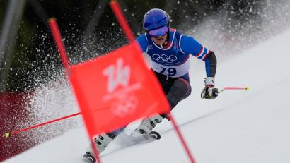 Bild: John Locher/AP/dpa
In Konstanz auf der Schule, für Thailand im olympischen Riesenslalom: Fabian Wiest.