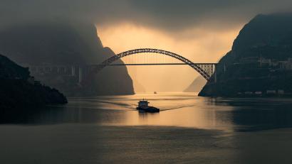 Bild: Zheng Jiayu/XinHua/dpa
Die Lebensbedingungen im Jangtse haben sich auch durch weniger Schiffsverkehr verbessert. (Symbolbild)