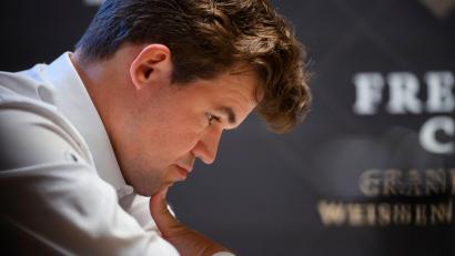 Bild: Gregor Fischer/dpa
Schach-Profi Magnus Carlsen steht im Finale der Freestyle-WM. (Archvbild)