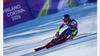 Bild: Michael Kappeler/dpa
Talwärts -  Mikaela Shiffrin fährt im ersten Lauf beim Riesenslalom.