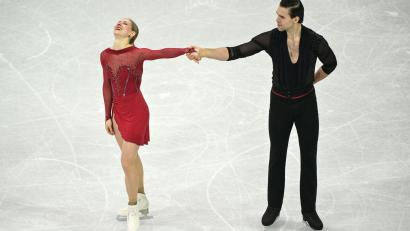 Bild: Peter Kneffel/dpa
Starke Vorstellung: Minerva Hase und Nikita Volodin liegen nach dem Kurzprogramm in Führung.