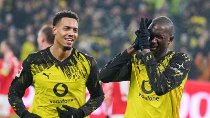 Bild: Bernd Thissen/dpa
Serhou Guirassy (r) hat seine Torflaute überwunden.