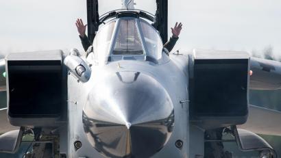 Bild: Rainer Jensen/dpa
Tornado-Kampfjets sind in der Eifel stationiert, um im Ernstfall US-Atombomben einzusetzen. (Archivbild)