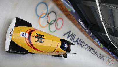 Bild: Robert Michael/dpa
Francesco Friedrich möchte bei Olympia weitere Medaillen sammeln.