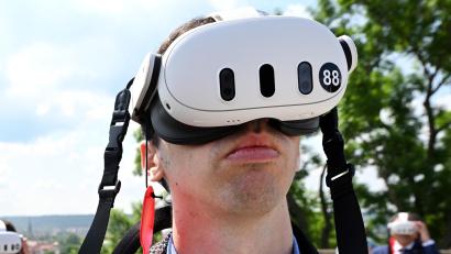 Symbolbild: Martin Schutt
Ein Mann verletzte sich in Schwandorf beim Videospielen an der Hand.