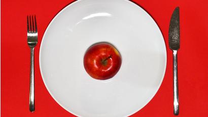 Bild: Ralf Hirschberger/dpa
Der Wunsch nach Kontrolle über Körper und Gesundheit kann laut Experten beim Fasten eine Rolle spielen. (Archivbild)