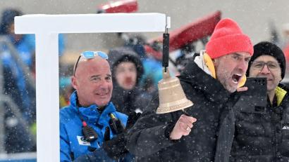 Bild: Hendrik Schmidt/dpa
Jürgen Klopp (M) drückte dem deutschen Team die Daumen.