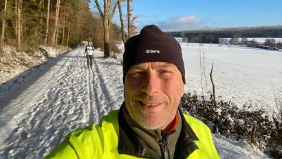Bild: Bellmann/privat
Uwe Bellmann beim Langlaufen rund um Ehenfeld. Das ist in diesem Jahr möglich.
