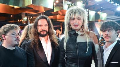 Bild: Peter Kneffel/dpa
Bill und Tom Kaulitz suchen nach einer Übernachtungsmöglichkeit in Halle. (Archivbild)