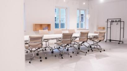 Bild: Mirjam Dettling
Coworking im Stadtlabor Amberg: Die Wirtschaftsförderung bietet Interessierten an, die Räume kennenzulernen.