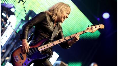 Bild: Suzi Quatro/exb
Energiegeladen wie immer: Suzi Quatro gibt im Oktober in Marktredwitz ein Konzert.