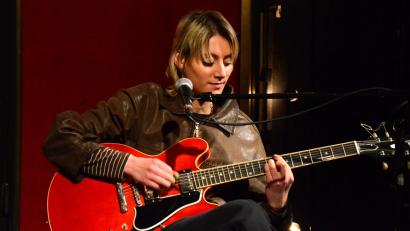 Bild: Kunz
Lener, eine Singer/Songwriterin aus München.